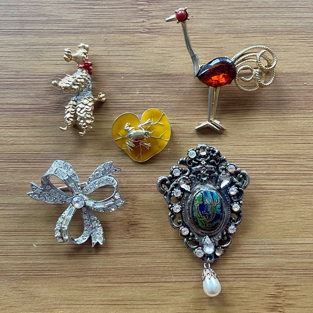 Mixed Vintage Brooch Lot - Gold, Silver, Yellow, Red, Amber, Enamel